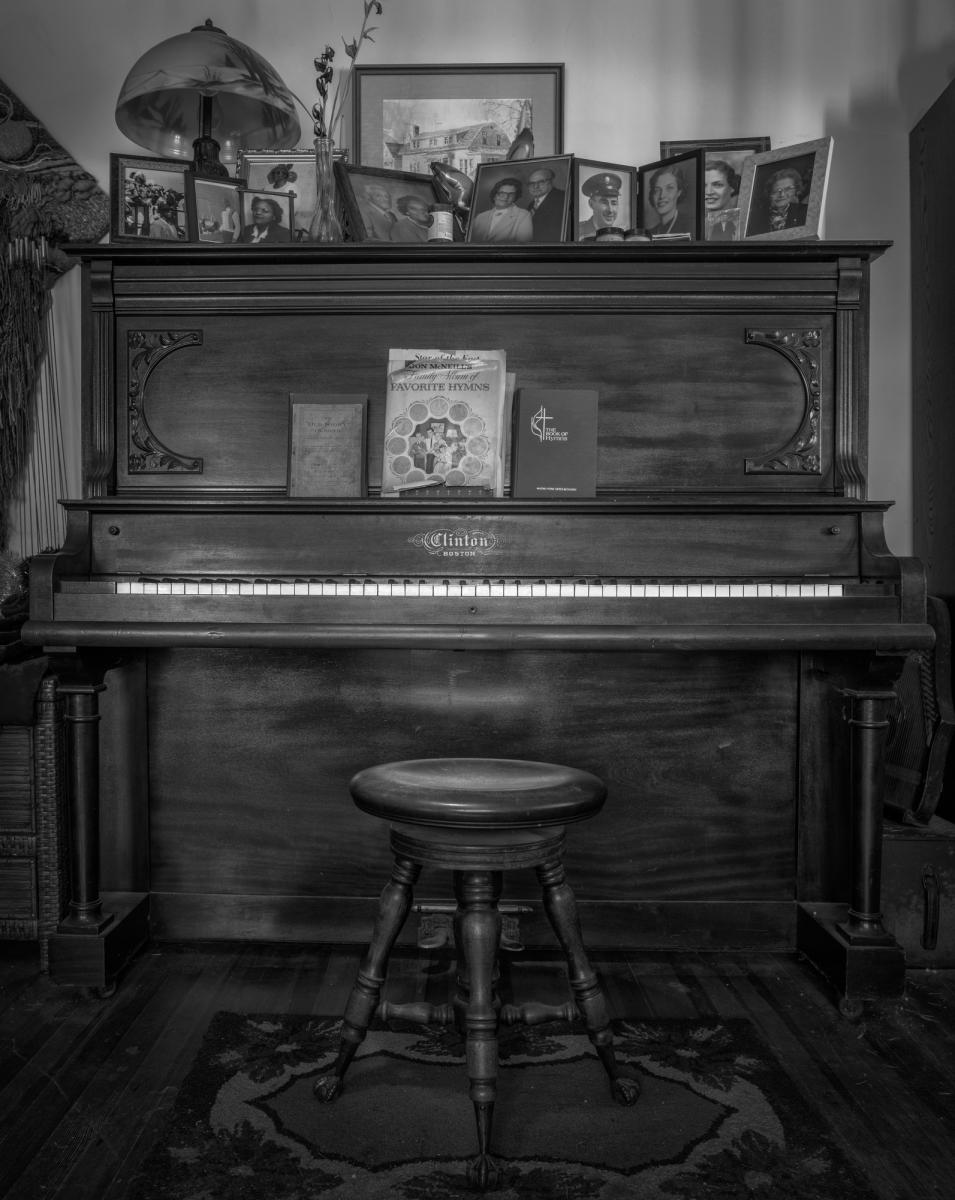 The Piano, Living Room